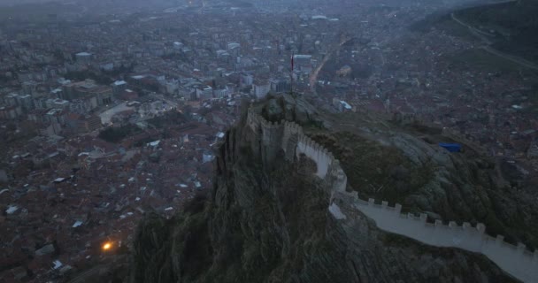 トルコ アフィヨンの岩の山にあるカラヒサール城 — ストック動画