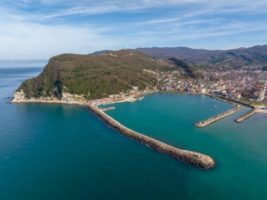 Kastamonu Province, Cide District offers a unique view with its large beach and greenery