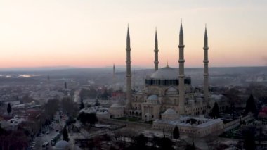 Edirne 'de Selimiye Camii dış görünüşü. Edirne Osmanlı İmparatorluğu 'nun başkentiydi..