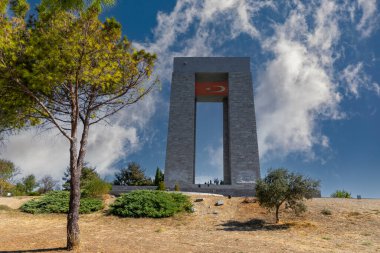 Çanakkale, Türkiye, 26 Eylül 2021: Birinci Dünya Savaşı sırasında Çanakkale ve deniz muharebelerinin yapıldığı yarımada. Şehitler Anıtı ve Anzak Koyu.