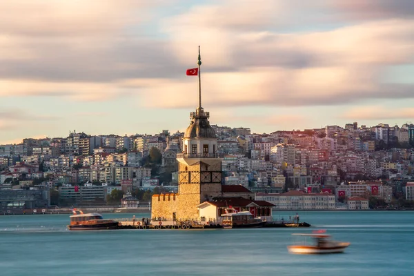 Istanbul Bosfor Uskudar Farul Antic Din Perioada Otomană Turnul Fetelor — Fotografie, imagine de stoc