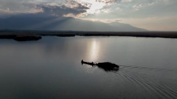 Човен Повертається Додому Озері Ебер Провінції Афйон Карахісар — стокове відео
