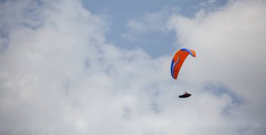 Paramotor, Paragliding, Bulutlarda uçan, cukurca, hakkari