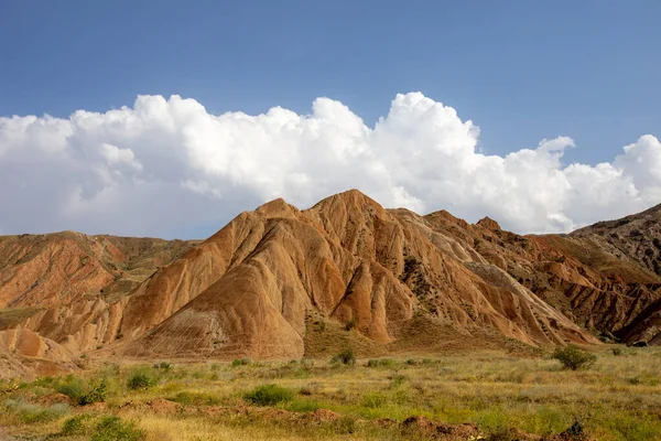 Gökkuşağı Tepeleri Yazın Türkiye Nin Batı Kesimindeki Harika Kayalar Tuzluca — Stok fotoğraf