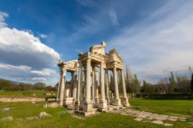 Afrodisias Antik Şehir. (Afrodizyaklar) Tanrıça Afrodit 'e adanmış birçok antik şehrin ortak adı. Afrodizyak denilen şehirlerin en ünlüsü. Karacasu - Aydn, Türkiye