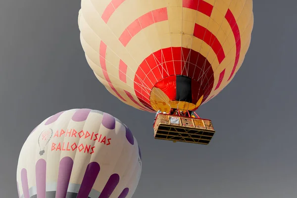 Denizli Türkiye Mayıs 2023 Pamukkale Güneş Doğarken Sıcak Hava Balonları — Stok fotoğraf