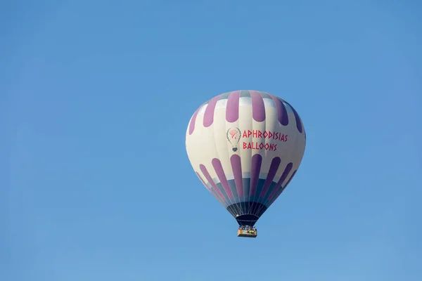 Denizli Turkey May 2023 Hot Air Balloons Natural Travertine Pools — Stock Photo, Image