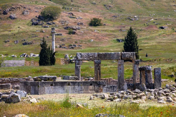Kolonade Huvudgatan Gamla Förstörda Staden Hierapolis Turkiet — Stockfoto