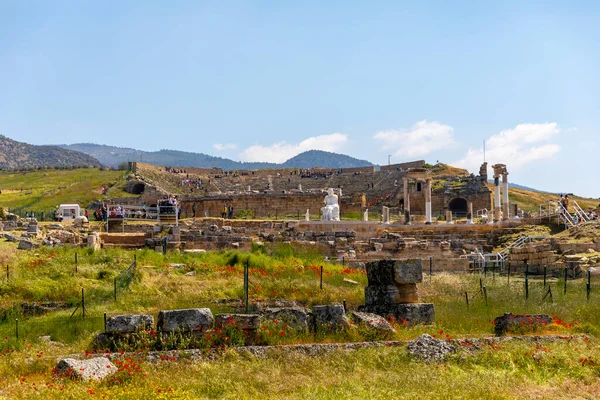 Kolonáda Hlavní Ulici Starověkého Zničeného Města Hierapolis Turecku — Stock fotografie