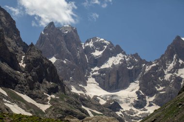 cilo dağları, hakkari, yüksek dağlar ve bulutlar, cennet ve cehennem vadisi