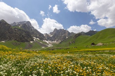 cilo dağları, hakkari, yüksek dağlar ve bulutlar, cennet ve cehennem vadisi