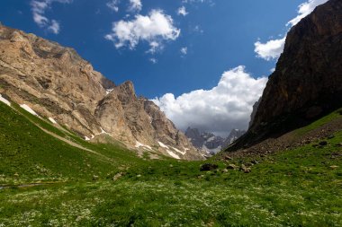 cilo dağları, hakkari, yüksek dağlar ve bulutlar, cennet ve cehennem vadisi