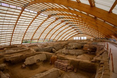 Çatalhöyük olduğunu en eski dünya ile büyük şehirde Neolitik ve Kalkolitik Çumra, Konya şehir yerleşim en iyi korunmuş. Bu yaklaşık 7500 M.ö. yılında inşa edilmiştir