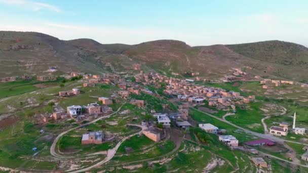 Serenli Village Που Συνδέεται Την Περιοχή Savur Του Mardin Εντυπωσιάζει — Αρχείο Βίντεο
