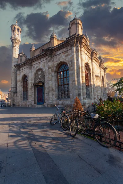 Вид Мечеть Азизие Конье Архитектурный Стиль Представляет Собой Смесь Борокко — стоковое фото