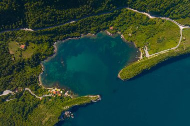 Gideros körfezi manzaralı, Cide, Kastamonu, Türkiye, ayrıca Genoese tarihli Karadeniz 'in en güzel doğal körfezi.