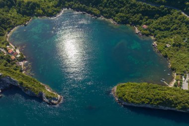 Gideros körfezi manzaralı, Cide, Kastamonu, Türkiye, ayrıca Genoese tarihli Karadeniz 'in en güzel doğal körfezi.