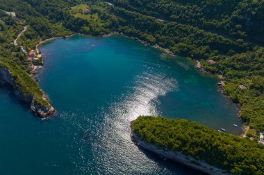 Gideros körfezi manzaralı, Cide, Kastamonu, Türkiye, ayrıca Genoese tarihli Karadeniz 'in en güzel doğal körfezi.