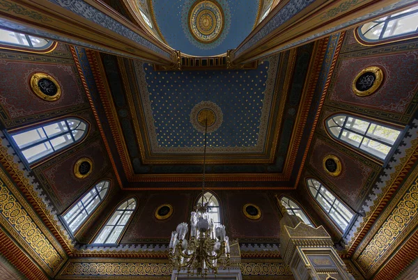 İstanbul, Türkiye, 11 Eylül 2023: Sultan Abdulhamid tarafından Beşiktaş 'ta inşa edilen Yıldız Hamidiye Camii, (Türk Yıldız Hamidiye Camisi, Beşiktaş, İstanbul))