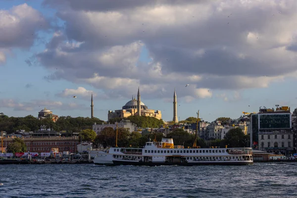 Istanbul Tyrkia September 2023 Moské Yeni Cami – stockfoto