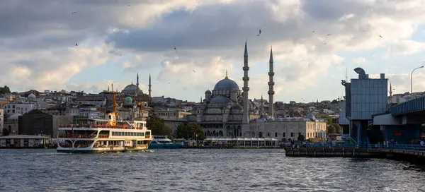 Istanbul Turkey September 2023 New Mosque Yeni Cami — Stock Photo, Image