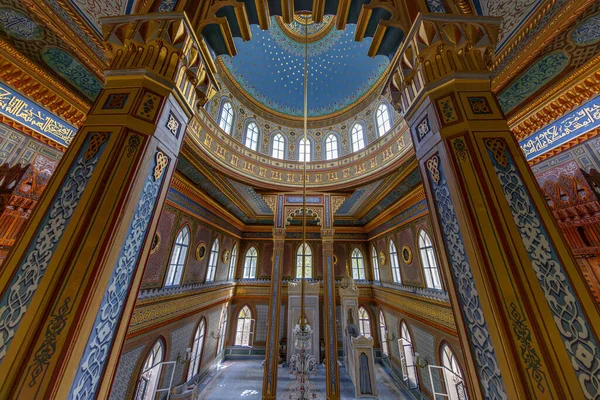 İstanbul, Türkiye, 11 Eylül 2023: Sultan Abdulhamid tarafından Beşiktaş 'ta inşa edilen Yıldız Hamidiye Camii, (Türk Yıldız Hamidiye Camisi, Beşiktaş, İstanbul))