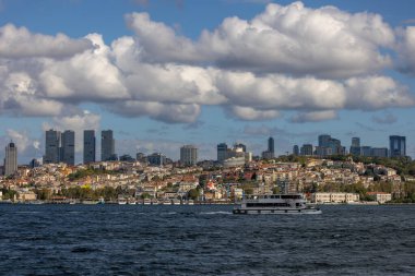 İstanbul, Türkiye, 11 Eylül 2023: Beikta İlçe Meydanı ve arkaplan manzarası