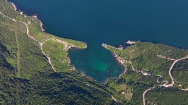 Gideros körfezi manzaralı, Cide, Kastamonu, Türkiye, ayrıca Genoese tarihli Karadeniz 'in en güzel doğal körfezi.