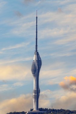 Camlica Hill, TV telekomünikasyon kulesi (Kucuk Camlica TV-Radyo Kulesi) 