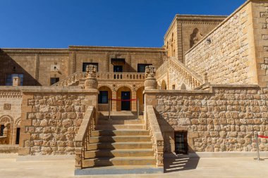 Türkiye 'nin güneydoğusunda yer alan Mardin Şatosu ile Eski Mardin' in (Eski Mardin) antik ve taş evleri