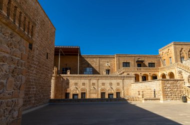 Midyat, Mardin'deki Mor Gabriel Manastırı. Türkiye. Mor Gabriel Manastırı, dünyada hayatta kalan en eski Süryani Ortodoks manastırıdır..