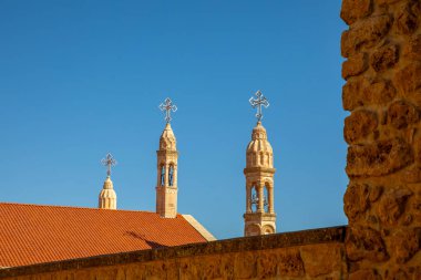 Midyat, Mardin'deki Mor Gabriel Manastırı. Türkiye. Mor Gabriel Manastırı, dünyada hayatta kalan en eski Süryani Ortodoks manastırıdır..