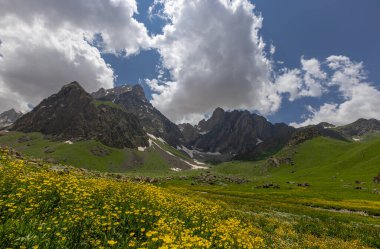 cilo dağları, hakkari, yüksek dağlar ve bulutlar, cennet ve cehennem vadisi