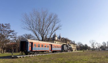 Türkiye 'nin Edirne kentindeki tarihi tren istasyonu binasının manzarası