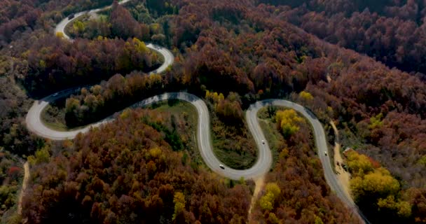 Luftaufnahme Der Ingol Domanic Road Mit Schönen Herbstfarben Der Natur — Stockvideo