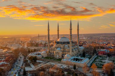 Edirne 'de Selimiye Camii dış görünüşü. Edirne Osmanlı İmparatorluğu 'nun başkentiydi..