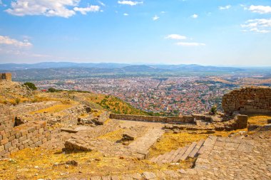 Pergamon Antik Şehrindeki Trajan Tapınağı