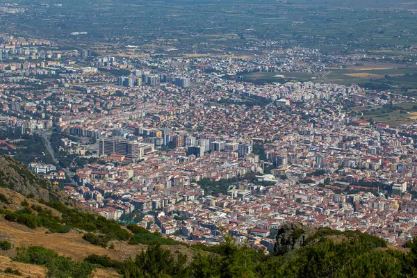 Spil Dağı 'ndan Manisa vilayetinin görüntüsü