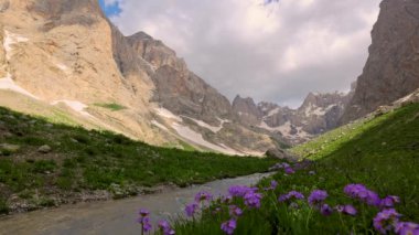 cilo dağları, hakkari, yüksek dağlar ve bulutlar, cennet ve cehennem vadisi