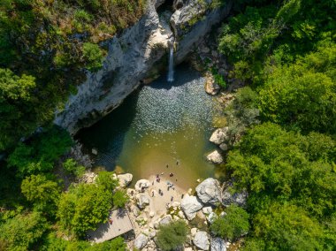 Kre Dağları Ulusal Parkı 'ndaki Ilca Şelalesi' nin hava manzarası, Türkiye