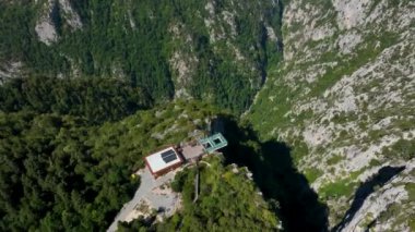 Kastamonu 'nun Azdavay ilçesindeki Kre Dağları Ulusal Parkı' nda bulunan Catak Kanyonu ve Cam Gözlem Güvertesi