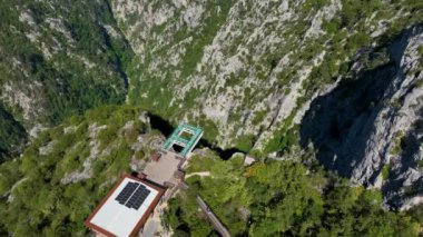 Kastamonu 'nun Azdavay ilçesindeki Kre Dağları Ulusal Parkı' nda bulunan Catak Kanyonu ve Cam Gözlem Güvertesi