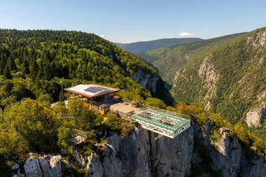 Kastamonu 'nun Azdavay ilçesindeki Kre Dağları Ulusal Parkı' nda bulunan Catak Kanyonu ve Cam Gözlem Güvertesi