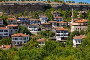 Safranbolu 'daki geleneksel Osmanlı Evleri. Safranbolu UNESCO Dünya Mirası Alanı. Eski ahşap köşkler Türk mimarisi. Safranbolu manzara görüntüsü.