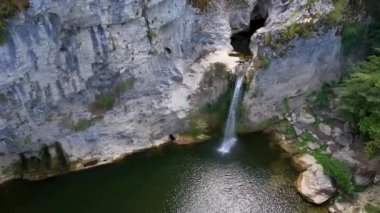 Kre Dağları Ulusal Parkı 'ndaki Ilca Şelalesi' nin hava manzarası, Türkiye