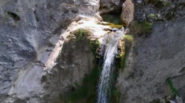 Kre Dağları Ulusal Parkı 'ndaki Ilca Şelalesi' nin hava manzarası, Türkiye