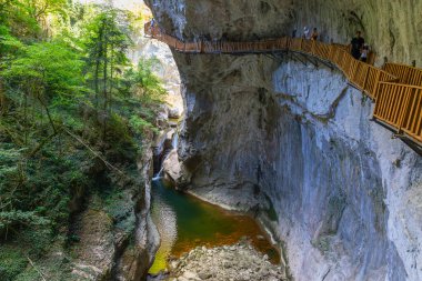 Horma Kanyonu, Kure Dağları Ulusal Parkı, Kastamonu, Türkiye. Tahta yürüyüş yolu.