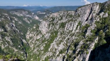 Kastamonu 'nun Azdavay ilçesindeki Kre Dağları Ulusal Parkı' nda bulunan Catak Kanyonu ve Cam Gözlem Güvertesi