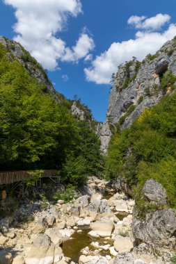 Horma Kanyonu, Kure Dağları Ulusal Parkı, Kastamonu, Türkiye. Tahta yürüyüş yolu.