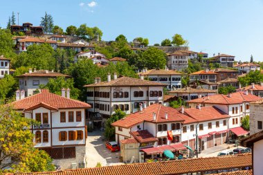 Safranbolu 'daki geleneksel Osmanlı Evleri. Safranbolu UNESCO Dünya Mirası Alanı. Eski ahşap köşkler Türk mimarisi. Safranbolu manzara görüntüsü.